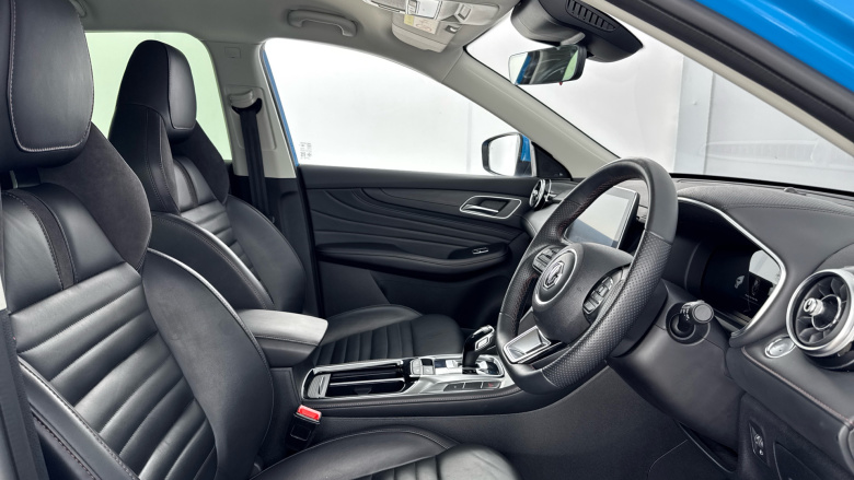 MG HS 1.5 T-GDI PHEV Trophy 5dr Auto Hatchback